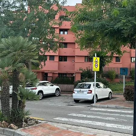 300m From Beach, Guadalmansa Appartamento *