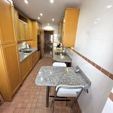 Apartment 300m From Beach, Guadalmansa