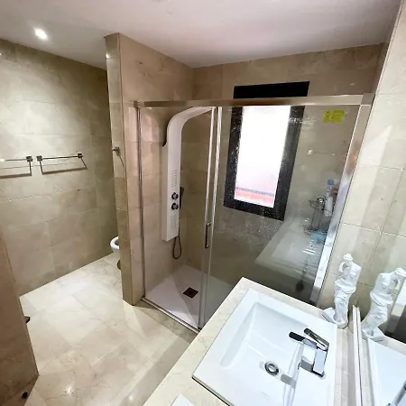 Apartment 300m From Beach, Guadalmansa *